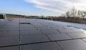 gewerbespeicher auf dem Dach eines Betriebs in Würzburg