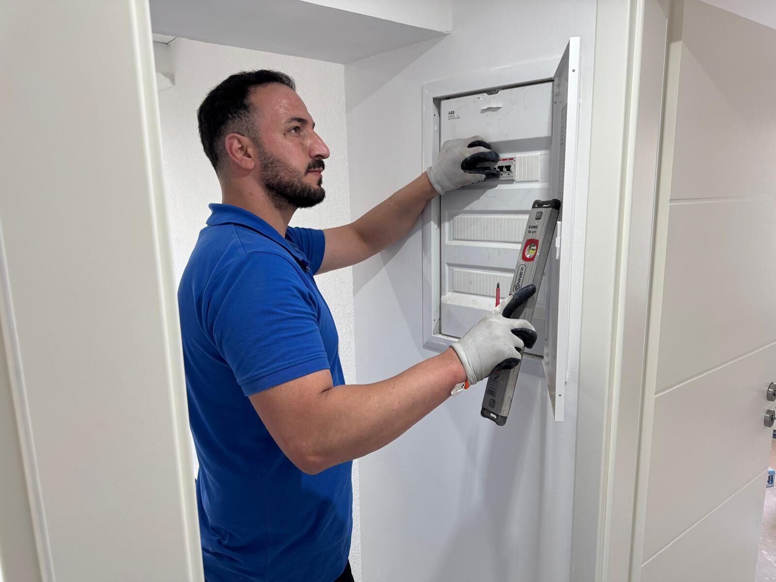 Energieeffiziente Elektroinstallationen: Nachhaltigkeit beginnt im Schaltkasten
